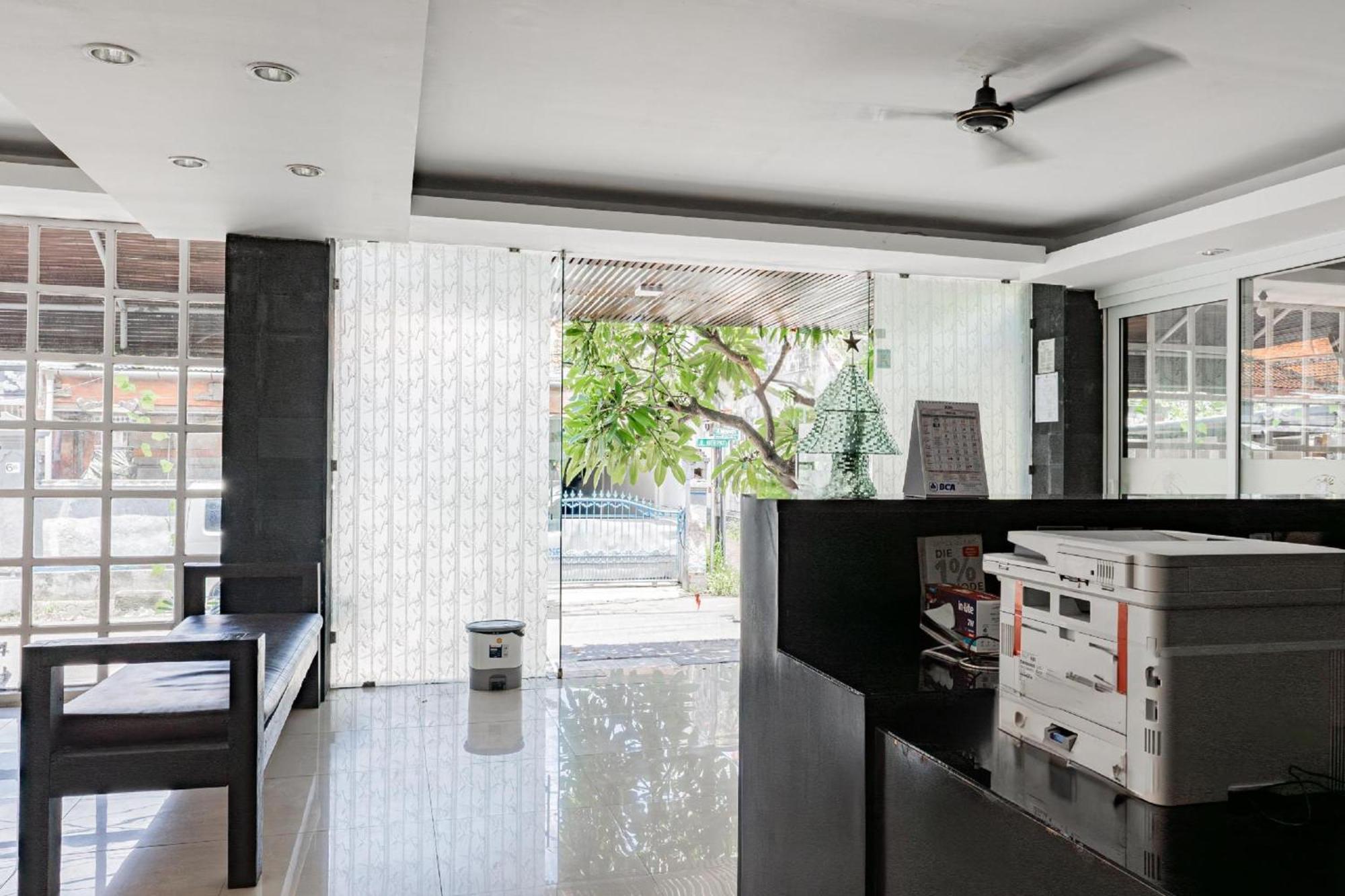 Готель Collection O Kuta Near Airport Ngurah Rai Екстер'єр фото